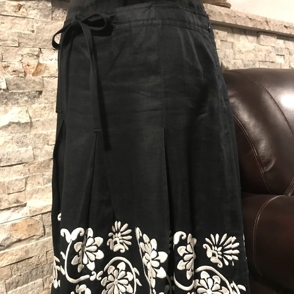 Black linen skirt - Picture 7 of 14